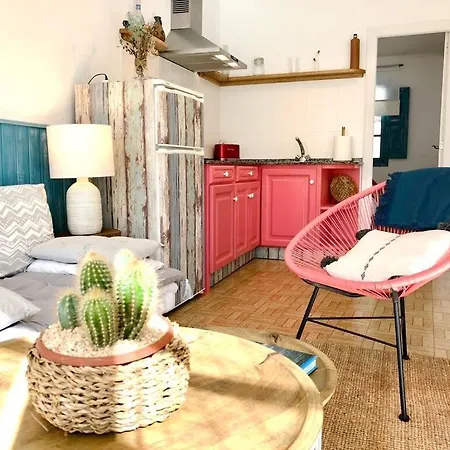 The Cliffs - Bannanas Longboard Porto do Barqueiro