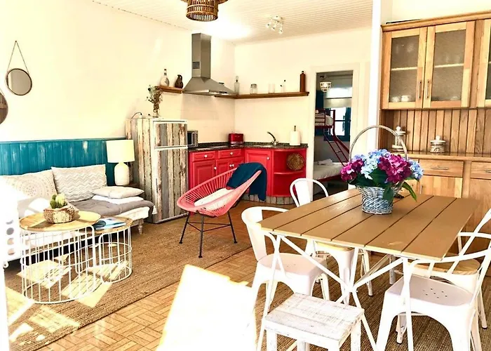 The Cliffs - Bannanas Longboard בית נופש Porto do Barqueiro